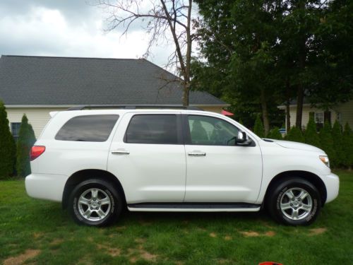 2008 toyota sequoia limited 4wd 5.7 l v8 6-speed automatic suv towing package
