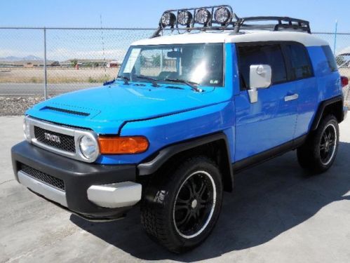 2007 toyota fj cruiser 4wd damaged priced to sell! export welcome! wont last!