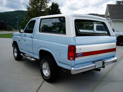 1986 FORD BRONCO 4X4 .. 78K MILES ... RESTORED TO SHOW CONDITION ..., image 2