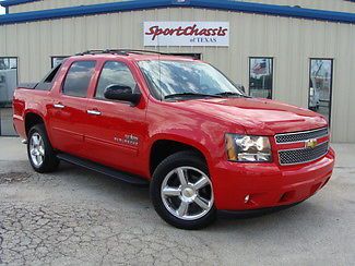 2011 chevrolet avalanche lt 2wd texas edition victory red 22k miles! one owner