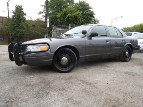 Gray p71 ex police car 90k hwy miles pw pl psts cruise nice