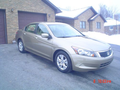 2010 honda accord lx-p,4cyl, auto, full power,alloy wheels,one owner extra clean