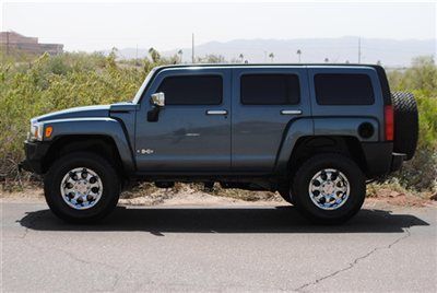2006 hummer h3 luxury with brand new 35" nitto tires....3" leveling kit