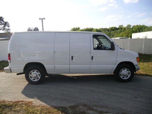 2007 ford e250 cargo van w/ full carpet cleaning system