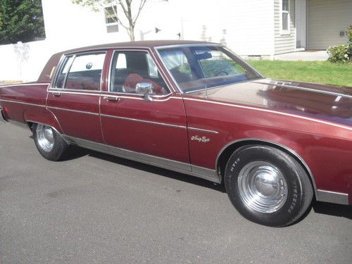 1983 oldsmobile 98 regency brougham sedan 4-door 5.0l