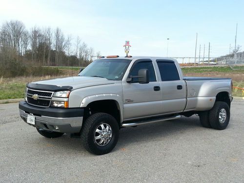 2005 chevy 3500, 4x4, diesel, 4" lift, big tires, new bed liner &amp; cover!