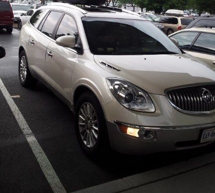 2009 buick enclave cxl, awd, dvd, nav, 8 seater, heated &amp; cooled seats etc