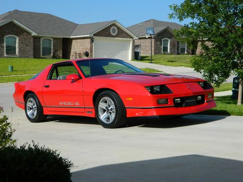 1987 chevrolet camaro iroc-z  z28 5.7l