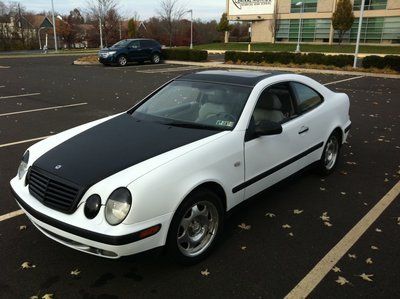 Unique head turner - 1999 mercedes benz clk320 coupe