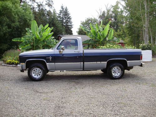 1984 chevrolet silverado 3/4 ton 4x4 diesel,1 owner,rust free with 133k.act.mile