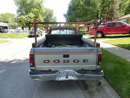 1991 dodge dakota le standard cab pickup 2-door 5.2l
