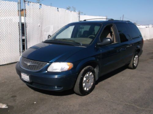 2002 chrysler town and country, no reserve