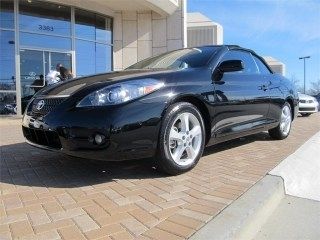 2008 toyota solara 2dr, convertible, v6 auto, sport, low miles, like new.