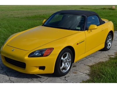 2001 honda s2000 2dr conv only 47k miles sp1. like new inside and out