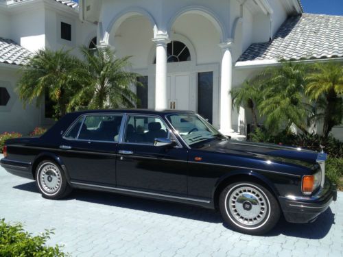 Only 18,931 miles on this stunning black sapphire with gray int. silver spur iv