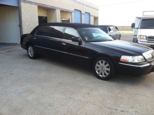 Lincoln towncar dabryan limo rare! celebrity owned and custom ordered !