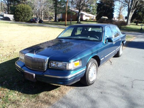 1997 lincoln town car only 77k-drives like new-no reserve