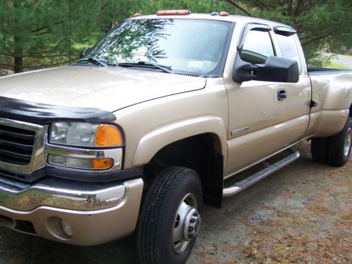 Gmc sierra 3500 4wd extended cab, 8.1 gas engine, only 68,000 miles!