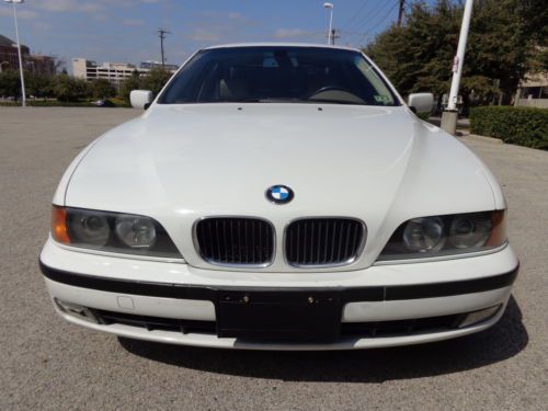 Amazing 2000 bmw 528i automatic fully loaded looks awesome runs great clean titl