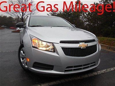 Chevrolet cruze ls low miles 4 dr sedan automatic gasoline 1.8l l4 mpi dohc 16v