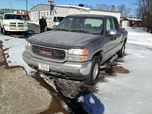 Gmc sierra 1500 4x4 very clean stepside