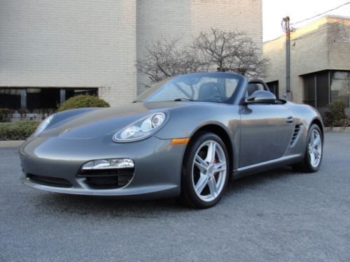 Beautiful 2012 porsche boxster s, only 9,472 miles, 6-speed, warranty