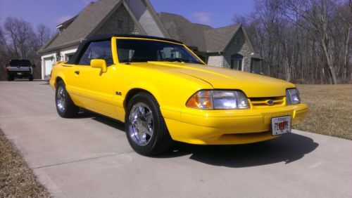 1993 ford mustang lx convertible 2-door 5.0l