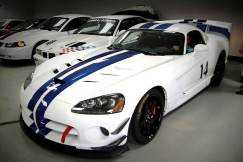 Dodge viper acr-x14 extreme 640hp w/only 1,423 club miles, immaculate!