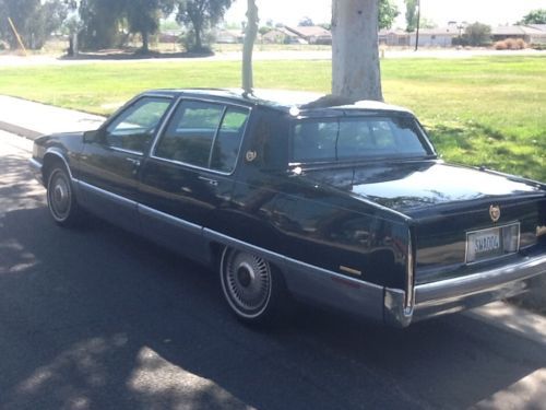 1990 fleetwood  sixty special 60-s ,1 owner, non-smoker, clean well maintained.