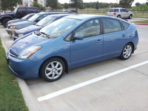 2008 toyota prius 1.8l hatchback great cond. gps / backup cam and more