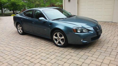 2006 pontiac grand prix gxp sedan 4-door 5.3l