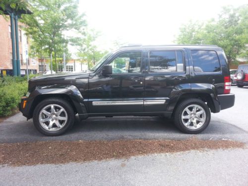 2010 jeep liberty limited 4x4 w/ sky slider - black w/ gray leather - loaded
