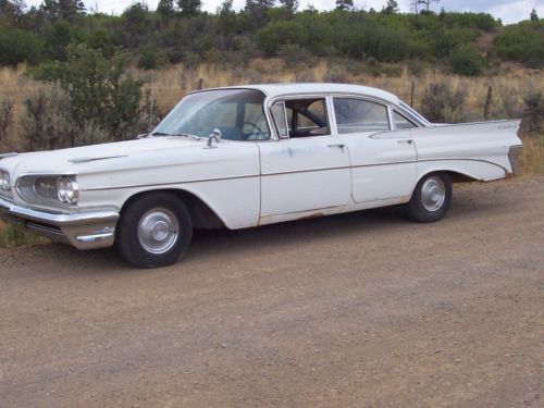 1959 pontiac catalina sedan