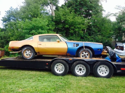 Pontiac trans am project car 455  4 speed 1976 1977 1978 1979