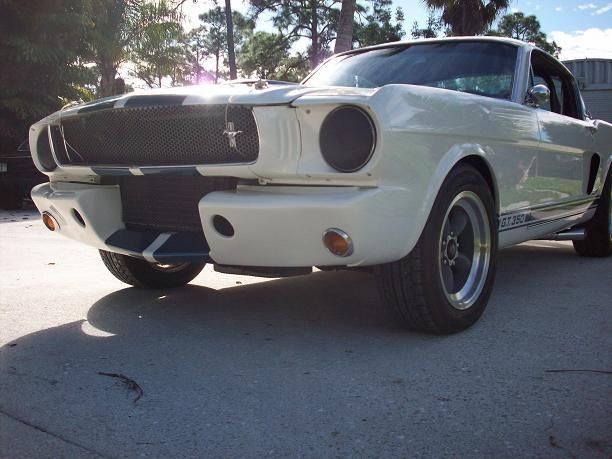 1965 ford mustang g.t. 350