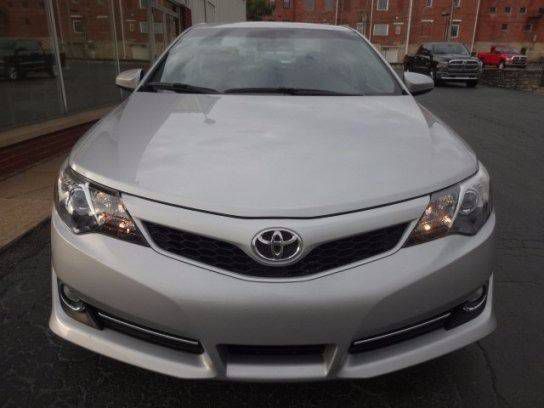 2014 toyota camry se - se 4dr sedan