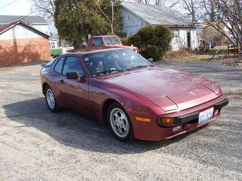 1985 porsche 944 5speed car must see!!!!