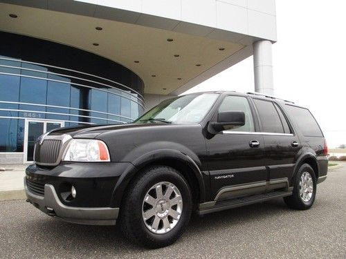 2003 lincoln navigator 4wd black on black loaded super clean