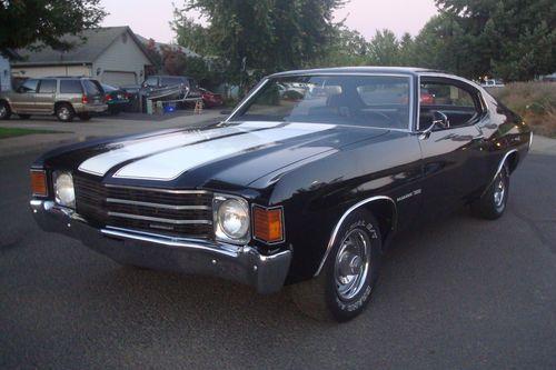 1972 chevy chevelle, #'s matching 350, very solid, auto, runs great, disc brakes