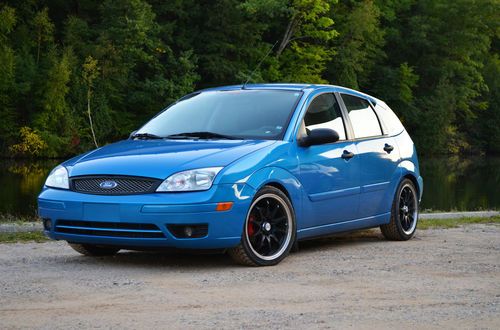 Ford focus zx5 ses 2.0l aqua blue hatchback nice clean