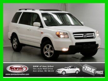 Used v6 24v automatic fwd suv white clean third row seven