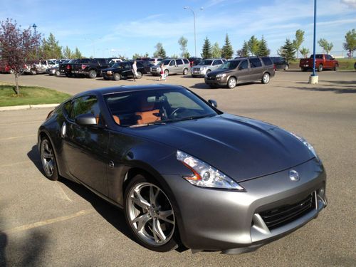 2011 nissan 370z touring coupe 2-door 3.7l