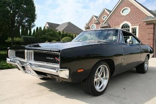 1969  dodge  charger rt 440
