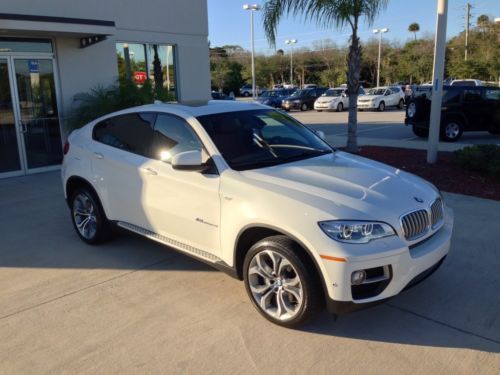 2013 bmw x6 xdrive50i m package 8k miles, many added options