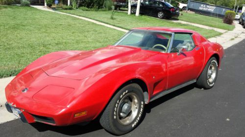 1975 corvette stingray 4-speed, t-top, corvette red