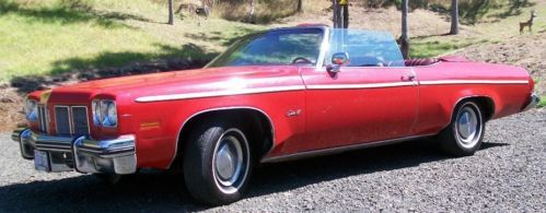 1975 oldsmobile delta 88 convertable - red