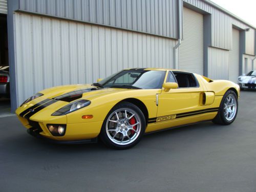 2005 ford gt, all options, race yellow/black stripes, only 1515 miles, like new