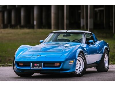 #31 bright blue 1982 chevrolet corvette: 5.7l cross-fire injection, maintained!