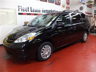 No reserve 2010 toyota sienna le, 1 owner off corp.lease, power rear doors