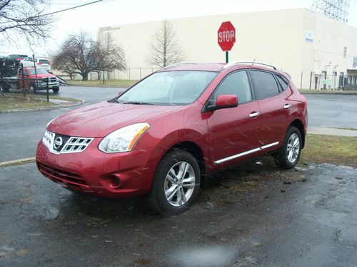 2012 nissan rogue 1100 mls red beauty
